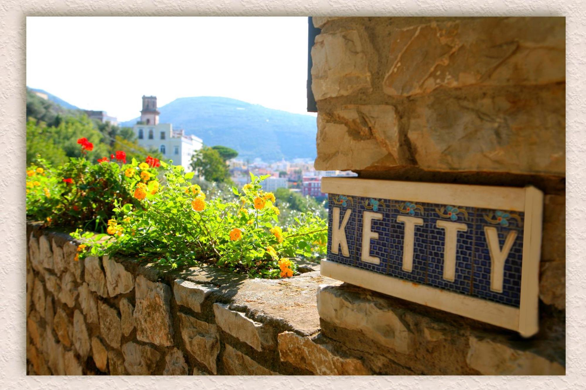 Villa Ketty Resort Vico Equense Bagian luar foto